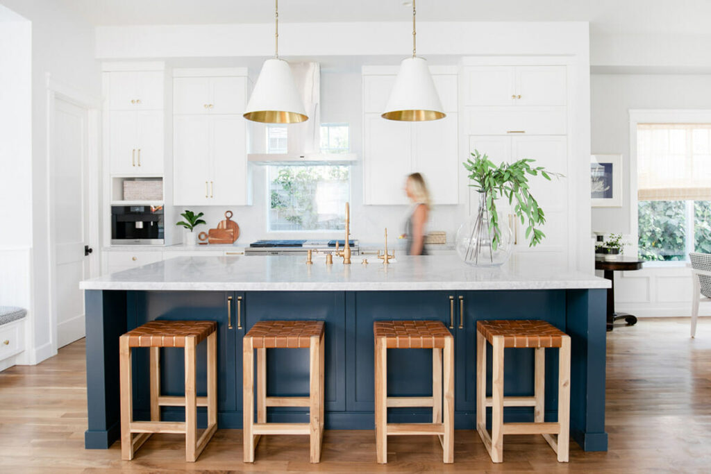 Top 4 Kitchen Island Trends that Designers Love | NOELLE INTERIORS: